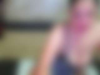 Live cam show with Yanisa23 - Blue Eyes on Dolls Live