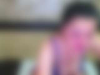 Live cam show with Yanisa23 - Blue Eyes on Uber Horny