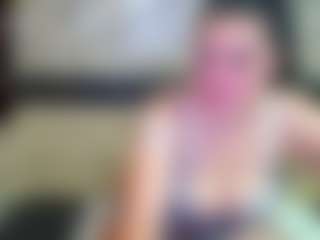 Live cam show with Yanisa23 - Blue Eyes on Camming Site