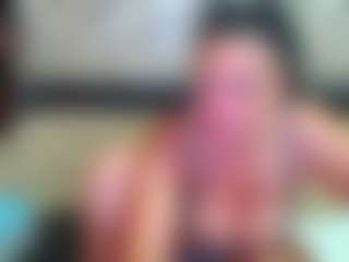 Live cam show with Yanisa23 - Smoking on Camsoda