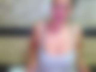 Live cam show with Yanisa23 - Bikini on Dare Cams