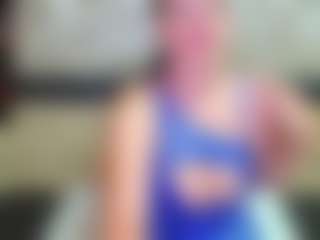 Live cam show with Yanisa23 - Smoking on CamClone