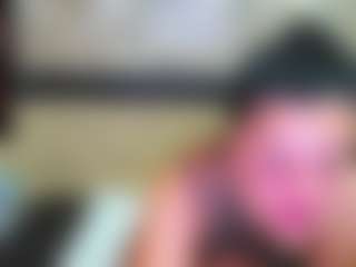 Yanisa23's Live Sex Cam Show
