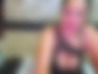 Yanisa23's Live Sex Cam Show