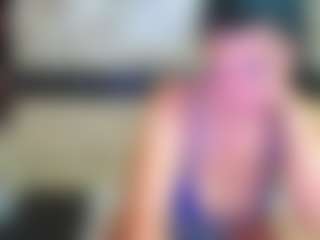Live cam show with Yanisa23 - Hidden Cam on Free Soda