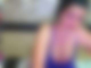 Yanisa23's Live Sex Cam Show
