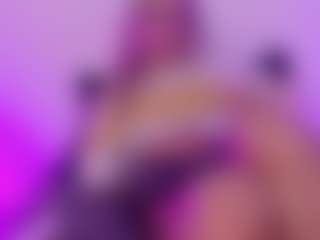Live cam show with Aisha-engel1 - Ass Bouncing on Gym Cam Girls