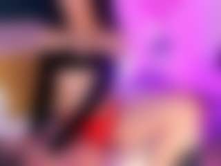Live cam show with AnnieBluee - Teen (18+) on UwU Esports