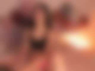 Live cam show with AnnieBluee - Doggy Style on Dolls Live
