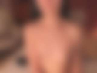 Live cam show with AnnieBluee - Dildo on SxyPornLive