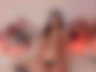 Live cam show with AnnieBluee - Deepthroat on xxxlivecams.org
