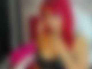 Live cam show with ArianaFire - Nipple Piercings on AdultVida.com