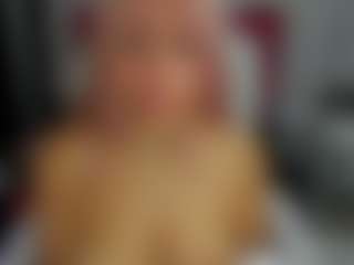 ArianaFire's Live Sex Cam Show