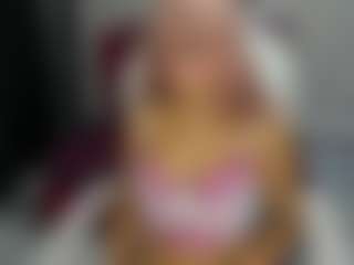Live cam show with ArianaFire - Public Red Hair on TeamSkeetLive