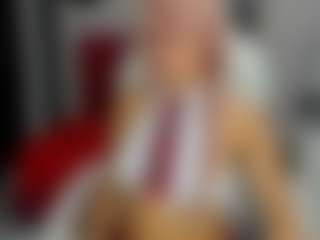 Live cam show with ArianaFire - Ebony Teen (18+) on sexylive.show