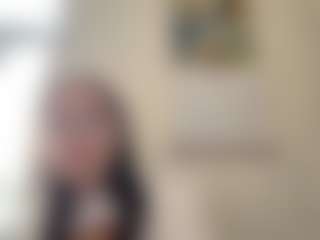 Live cam show with BrielleKane - Skinny on Camsoda