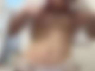 Live cam show with BrielleKane - Nature on fuklive.com