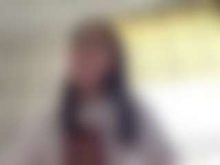 Live cam show with BrielleKane - Granny on xDating