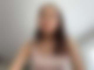 Live cam show with BrielleKane - Pegging on AdultVida.com