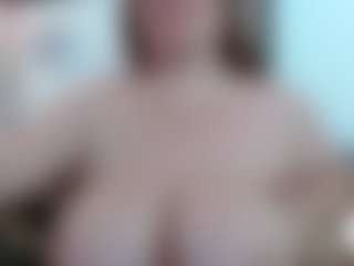 chantal_bigboobs1's Live Sex Cam Show