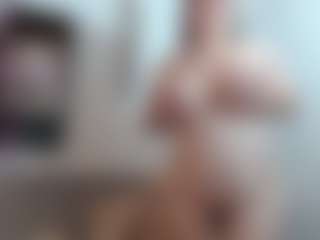 chantal_bigboobs1's Live Sex Cam Show