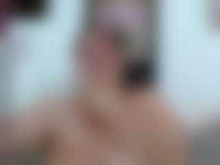 chantal_bigboobs1's Live Sex Cam Show