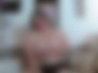chantal_bigboobs1's Live Sex Cam Show