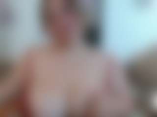 chantal_bigboobs1's Live Sex Cam Show