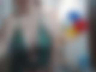 chantal_bigboobs1's Live Sex Cam Show