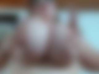 chantal_bigboobs1's Live Sex Cam Show