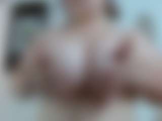 chantal_bigboobs1's Live Sex Cam Show