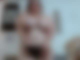 chantal_bigboobs1's Live Sex Cam Show