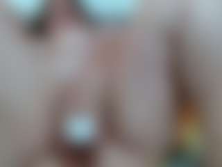 chantal_bigboobs1's Live Sex Cam Show