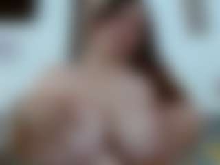 chantal_bigboobs1's Live Sex Cam Show
