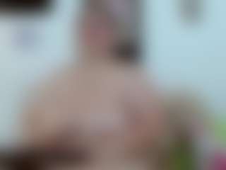 chantal_bigboobs1's Live Sex Cam Show
