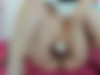 chantal_bigboobs1's Live Sex Cam Show
