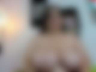 Chantal_bigboobs1