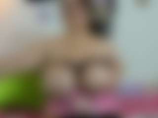 chantal_bigboobs1's Live Sex Cam Show