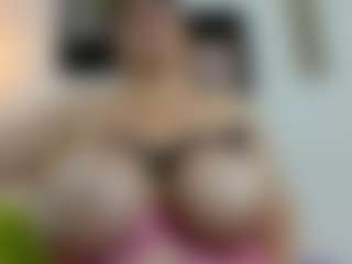 chantal_bigboobs1's Live Sex Cam Show