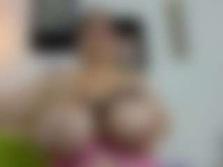 chantal_bigboobs1's Live Sex Cam Show