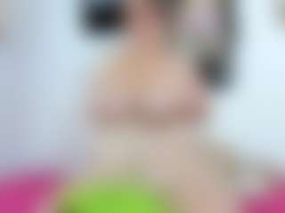 chantal_bigboobs1's Live Sex Cam Show