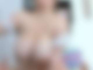 chantal_bigboobs1's Live Sex Cam Show