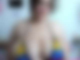 chantal_bigboobs1's Live Sex Cam Show