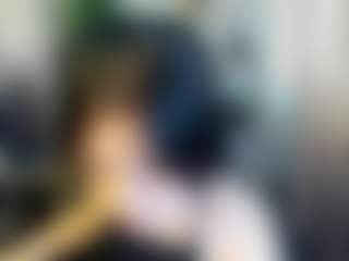 Live cam show with EmmaBlissa - Strip on Camsoda
