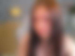 Live cam show with EmmaBlissa - Cute on CamClone