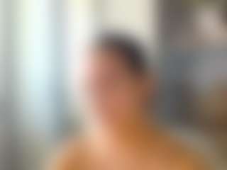 Live cam show with Lolla - Nipple Piercings on Gym Cam Girls