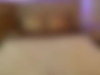 Live cam show with IsabelleDiorr - Green Eyes on parknlotfishbdy