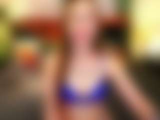 Live cam show with IsabelleDiorr - Green Eyes on Strip Flash - Live Sex Shows