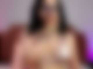Live cam show with KittyLissa - Sexy on CamwithHer