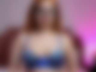 Live cam show with KittyLissa - Thick on Camsoda